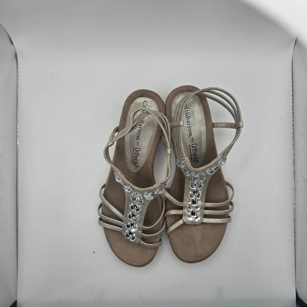 Croft & Barrow Women's gold wedge size 6 - Picture 2 of 8